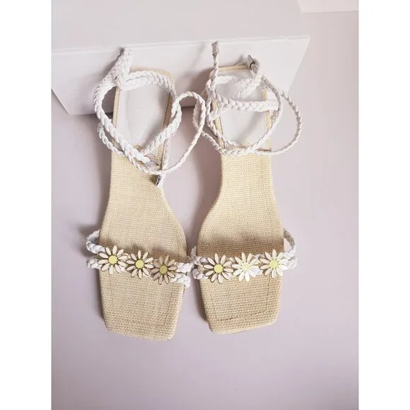 Schutz Hina Daisy Fairy Rafia Floral Lace Up White Block Heels Sandals Shoes 7.5 - Picture 9 of 14